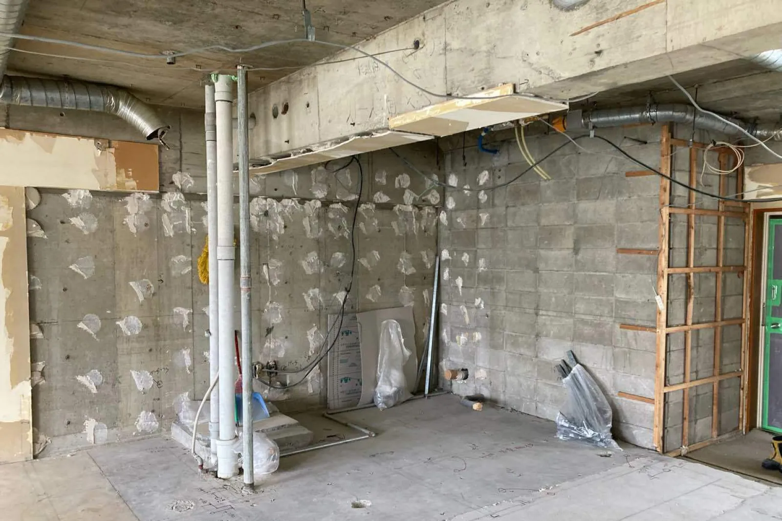 スケルトン工事