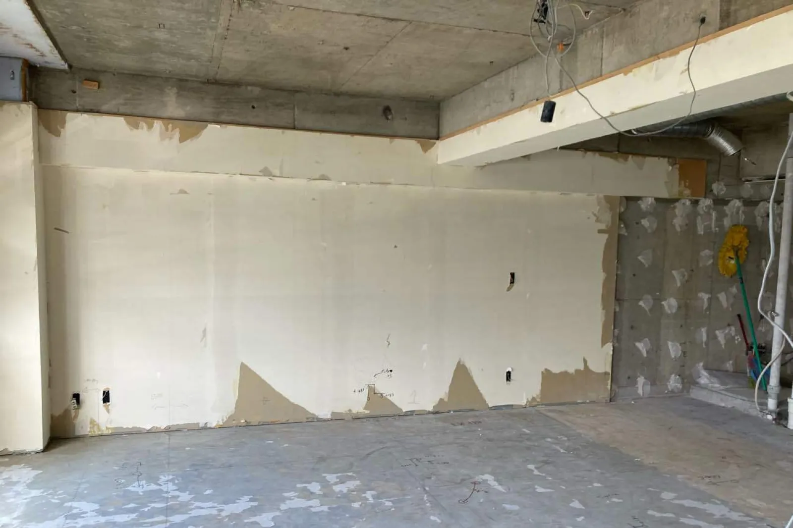 スケルトン工事